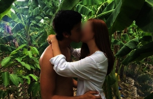 Chiếc vòng lóe sáng tố cáo bí mật tày đình của chồng giữa đêm khyua - Ảnh 1