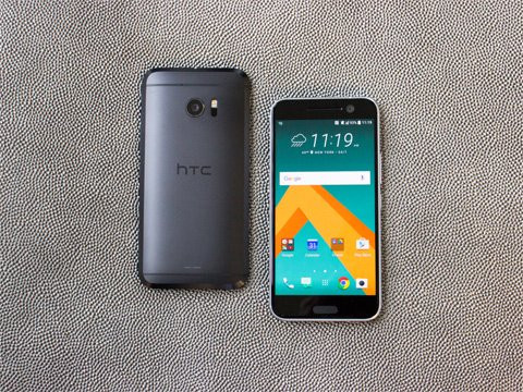  8. HTC 10. HTC 10 là một chiếc smartphone đẹp nhưng có giá khá cao. Giá bán: 700 USD 