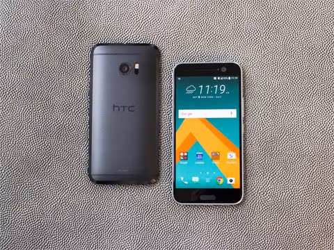  8. HTC 10. HTC 10 là một chiếc smartphone đẹp nhưng có giá khá cao. Giá bán: 700 USD 