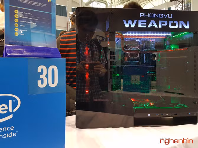 Vũ khí của Phong vũ với hệ thống tản nhiệt chất lỏng, core i5 6500, 8GB RAM, 120GB SSD.