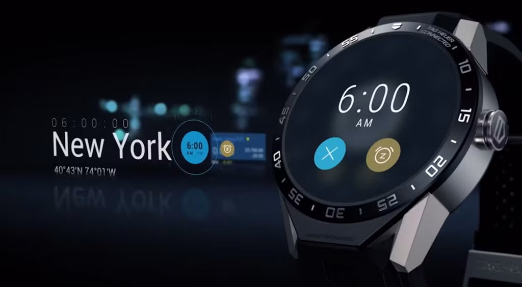 Nó cũng cài sẵn nhiều ứng dụng cơ bản như báo thức, thời tiết, chứng khoán...