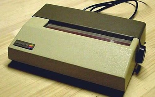 Silentype, ra đời năm 1980, là máy in đầu tiên mang thương hiệu Apple.