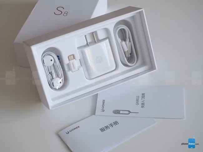 Gionee S8 có thiết kế nhôm nguyên khối cao cấp với độ rộng (wide) ấn tượng chỉ 74,9mm.