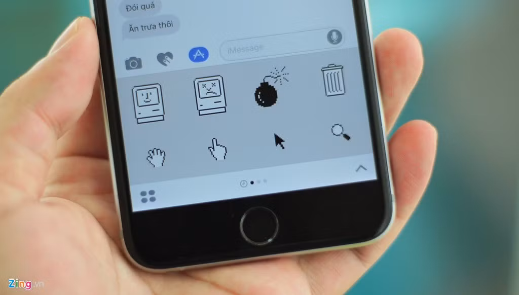 Tin nhắn là một trong những thay đổi mạnh mẽ nhất trên iOS 10. Người dùng có thể gửi đi nhiều loại hình ảnh, sticker và thậm chí là tin viết tay.