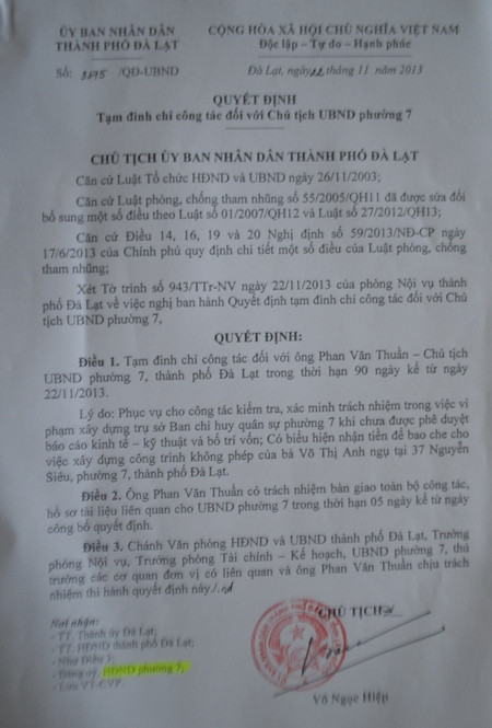 Quyết định tạm đình chỉ công tác ông Phan Văn Thuần, Chủ tịch UBND phường 7