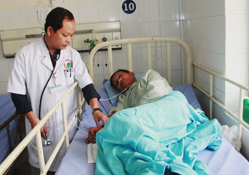 Ông Hướng tại Bệnh viện Đa khoa Lâm Đồng.