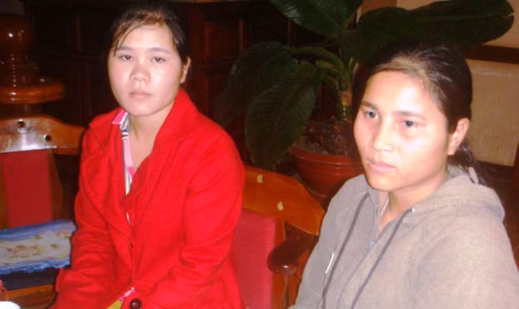 Gương mặt thẫn thờ của hai nạn nhân.