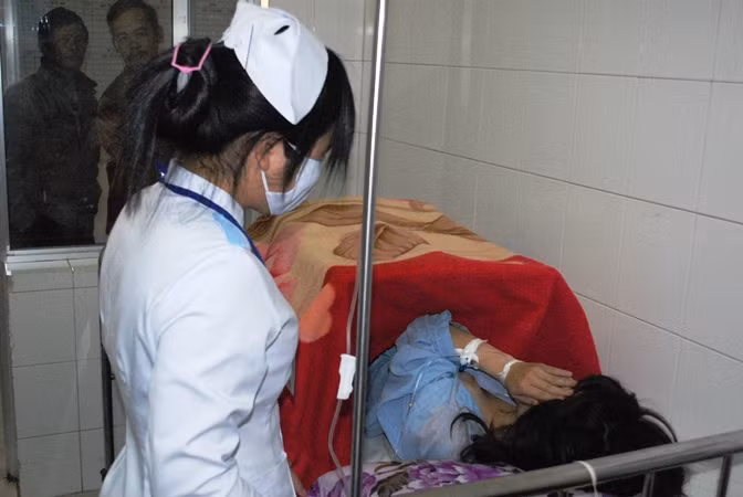 Nạn nhân đang được điều trị tại bệnh viện.