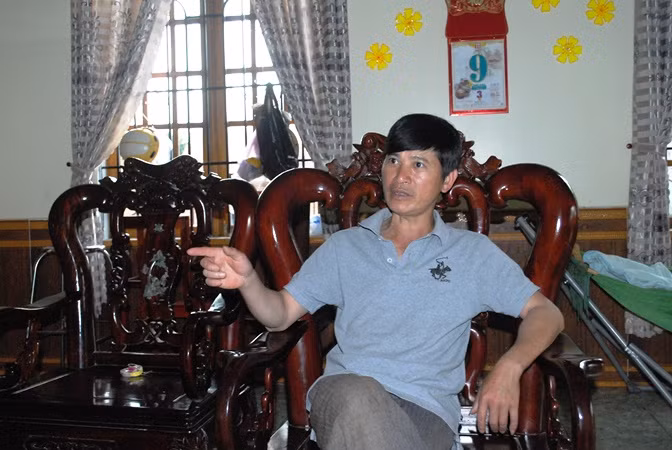 Ông Đào Xuân Dũng rất bức xúc trước đền thờ Hai Bà Trưng bị phá hoại.