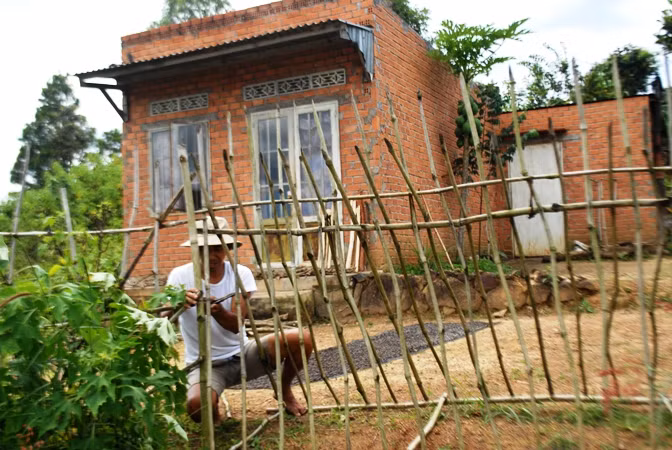 Hàng rào "bất khả xâm phạm" của ông Minh