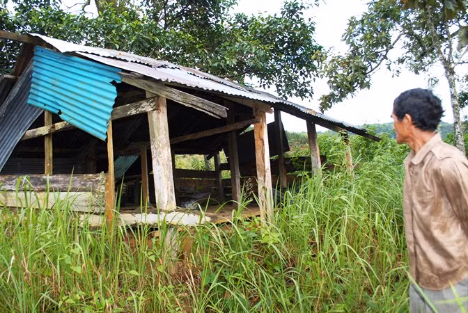 Đền Sóp hoang phế, điêu tàn