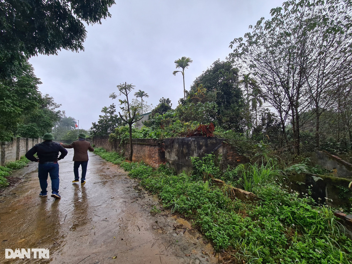 Dong tien duoc chuyen sang dat nen, nhung kho xay ra “sot