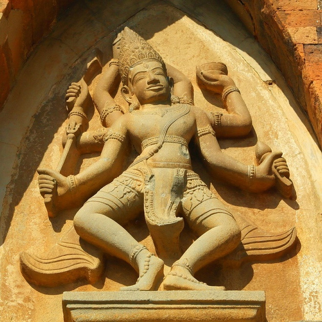 Ngày 22/12/2016, Thủ tướng Chính phủ đã ký quyết định xếp hạng tháp Pô Klong Garai (TP Phan Rang - Tháp Chàm) cùng tháp Hòa Lai (huyện Thuận Bắc) ở Ninh Thuận là di tích quốc gia đặc biệt. Những di tích này thể hiện nhiều giá trị kiến trúc, điêu khắc tiêu biểu, đặc sắc, góp phần minh chứng phong cách nghệ thuật đa dạng, rực rỡ của vương quốc Champa xưa.