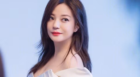 Dan nu dien vien “Hoan chau cach cach”: Nguoi dai gia, ke vuong lao ly-Hinh-2