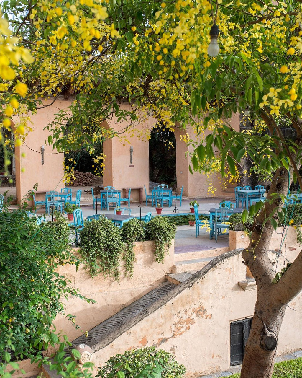 Chủ chuỗi khách sạn Neemrana cho hay khu nghỉ dưỡng này không kéo khách bằng sự xa xỉ. Những trải nghiệm văn hóa sâu sắc, cung cách phục vụ đẳng cấp mới là giá trị cốt lõi khách sạn này muốn đem đến du khách. Ảnh:neemrana.hotels, wanderwidkawal.