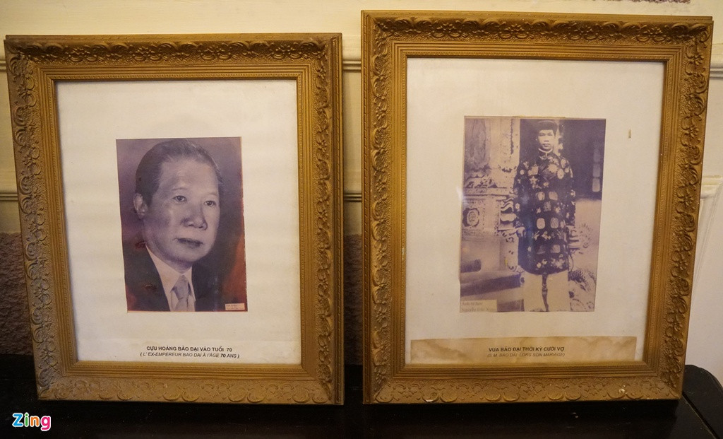 Hai bức hình chụp vua Bảo Đại thời kỳ cưới vợ (phải) và ở tuổi 78.