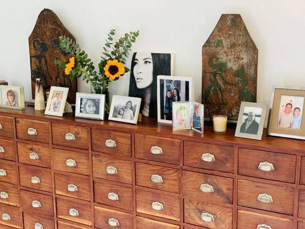 2 sao nu lay chong Tay don ve biet thu trieu do-Hinh-6