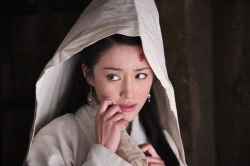 Võ Tòng về, thấy anh trai mất, bèn tra hỏi thì được Phan Kim Liên nói là chết bởi đau ruột. Không tin lời ả, Võ Tòng tìm đến Hà Cửu thúc (người khâm liệm Võ Đại) và Vận Kha để hỏi rõ ngọn ngành, rồi đưa họ đến công đường. Nhưng quan huyện sợ uy thế của Tây Môn Khánh, xử Võ Tòng thua kiện. Võ Tòng về nhà làm tang cho anh, ép Phan Kim Liên khai tội rồi giết ả tế anh, sau đó tiếp tục giết Tây Môn Khánh. Võ Tòng bị xử đày đến Mạnh Châu. Còn Vương bà bị xử lăng trì vì dắt mối bày mưu.