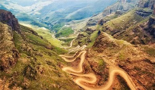 “Vuong quoc tren troi” co nguon nuoc duoc xem la vang trang-Hinh-3