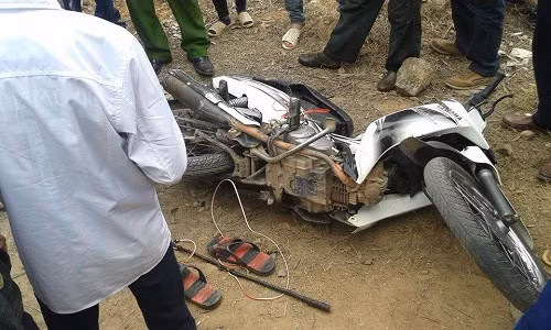 Chiếc xe và dụng cụ hai đối tượng trộm chó mang đi "hành nghề".