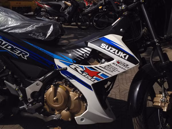 Suzuki Raider R150 xuất hiện giữa phố ảnh 3