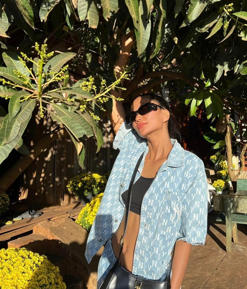 H'Hen Nie lien tuc mac lai do cu den nhau nhi-Hinh-4