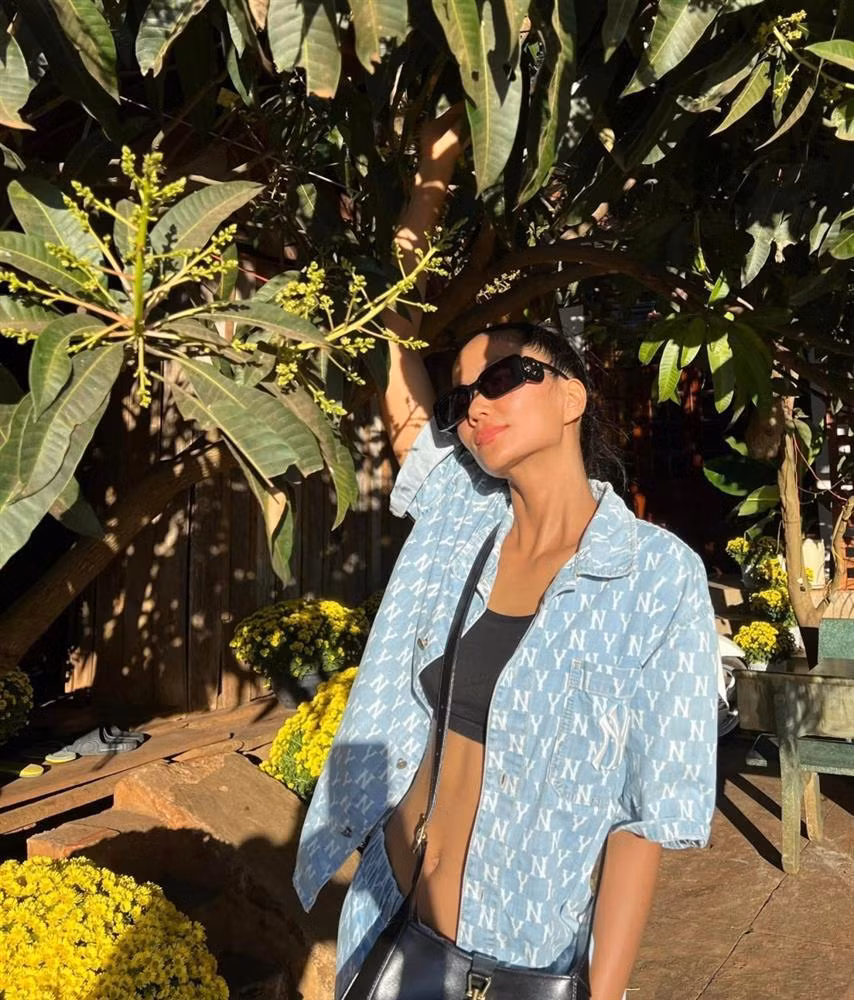 H'Hen Nie lien tuc mac lai do cu den nhau nhi-Hinh-4