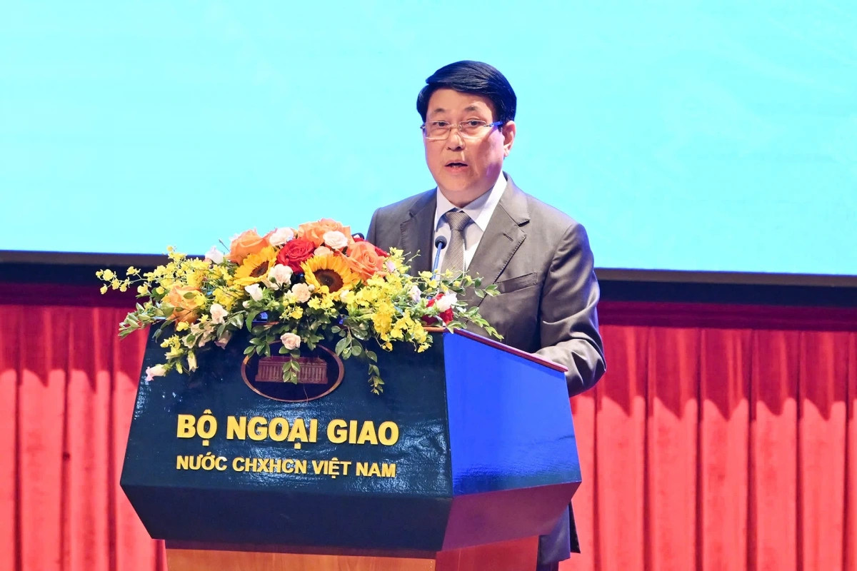 Chủ tịch nước Lương Cường: “Câu chuyện Việt Nam” vẫn vẹn nguyên giá trị cao đẹp Chu tich nuoc Luong Cuong: “Cau chuyen Viet Nam” van ven nguyen gia tri cao dep