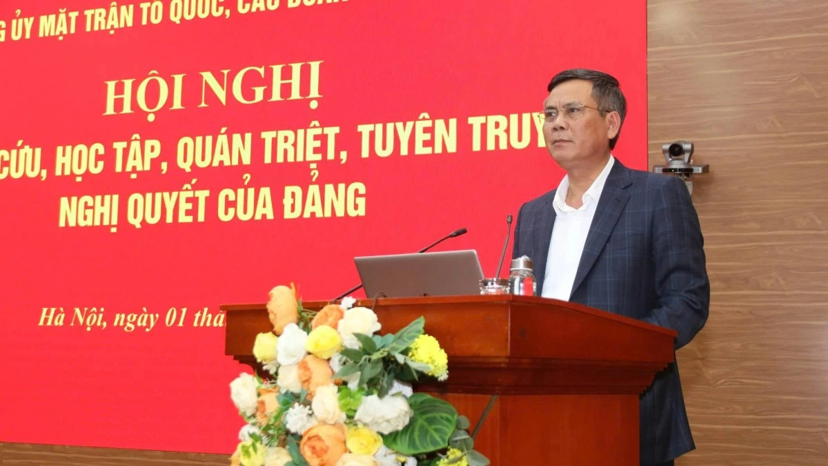 Trình Trung ương sắp xếp lại tổ chức CT-XH, hội quần chúng trong tháng 4/2025 Trinh Trung uong sap xep lai to chuc CT-XH, hoi quan chung trong thang 4/2025