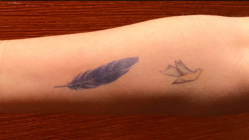 Máy xăm tạm thời Prinker có giá 269 USD, có thể tạo ra hình xăm gần như lập tức mà không gây đau, với thời gian lưu giữ tốt đến cả tháng.