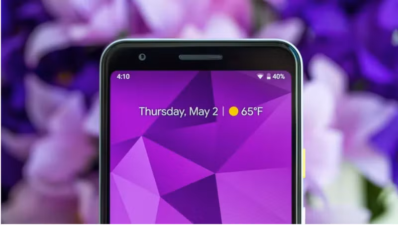 Google Pixel 3A mới ra mắt năm 2019 loại bỏ một số tính năng của Pixel 3 năm ngoái như: không có khả năng chống nước, không có sạc không dây và tối đa là 64GB dung lượng lưu trữ. Nhưng thiết bị có thêm giắc cắm tai nghe và cũng có một camera Night Sight giúp chụp những bức ảnh tuyệt vời trong bóng tối.