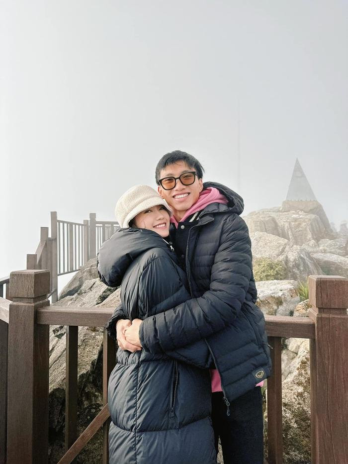 Văn Hậu và Doãn Hải My được nhiều người đánh giá là đôi trai tài gái sắc của bóng đá Việt Nam sau 3 năm yêu nhau. Ảnh: FBNV