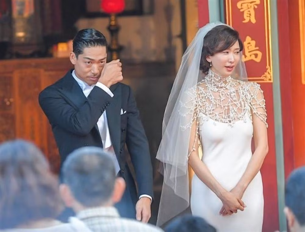 Trai ngot tinh yeu cua Lam Chi Linh ben chong kem 7 tuoi-Hinh-3