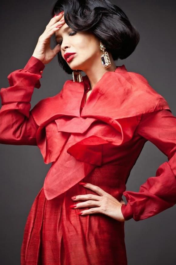 Chính bà là người giúp con gái Michelle Marquez Dee trong quá trình tham gia các cuộc thi sắc đẹp.