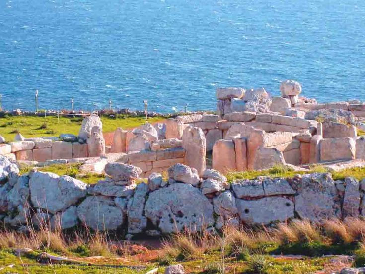  7. Hagar Qim là một phần của di sản thế giới UNESCO. Năm 1992, UNESCO công nhận Hagar Qim cùng với các đền thờ thời đồ đá khác của Malta là Di sản Thế giới, khẳng định giá trị lịch sử và văn hóa của công trình cổ đại này. Ảnh: Pinterest.