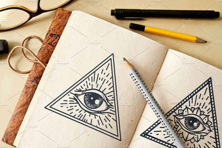  Một số nhân vật lịch sử được cho là thành viên của Illuminati. Những cái tên như George Washington, Napoleon và thậm chí cả nhiều nhà khoa học vĩ đại từng bị đồn đoán có liên quan đến hội kín này. Tuy nhiên, không có bằng chứng lịch sử nào xác nhận điều này. Ảnh: Pinterest.