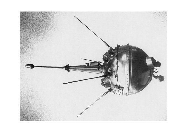  1. Được Liên Xô phóng vào ngày 12/9/1959. Luna 2, còn được gọi là Lunik 2, được Liên Xô phóng từ sân bay vũ trụ Baikonur và trở thành tàu vũ trụ đầu tiên tiếp cận Mặt Trăng thành công. Ảnh: Pinterest.