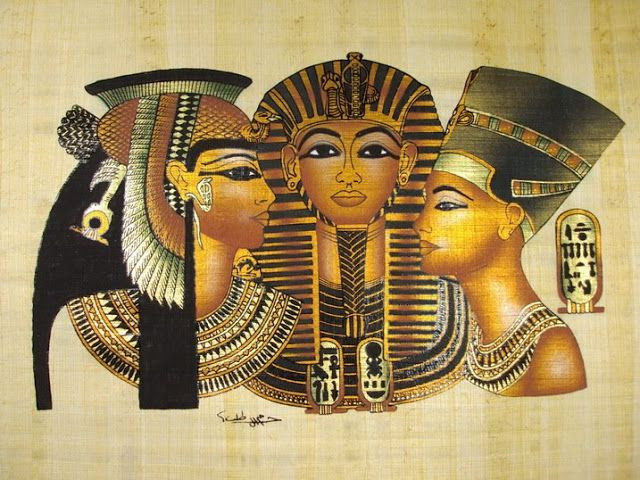  2. Bà là vợ của Pharaoh Akhenaten. Nefertiti kết hôn với Pharaoh Akhenaten và cùng ông tiến hành cuộc cải cách tôn giáo lớn, tôn thờ duy nhất thần Aten – vị thần Mặt Trời. Bà đóng vai trò quan trọng trong triều đình và thậm chí còn được miêu tả là ngang hàng với Pharaoh. Ảnh: Pinterest.