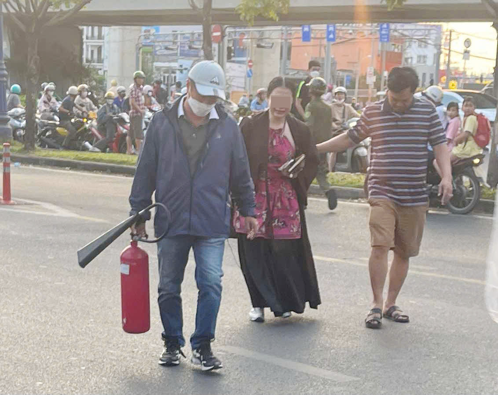 Vụ nữ tài xế Mercedes gây tai nạn: Phát hiện bức thư lạ Vu nu tai xe Mercedes gay tai nan: Phat hien buc thu la