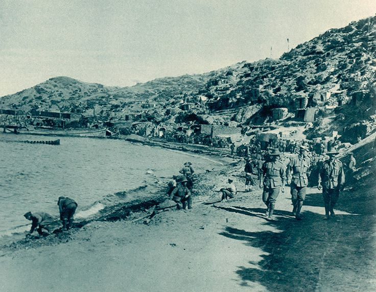  8. Đến nay, vụ mất tích vẫn là một bí ẩn lịch sử. Dù có nhiều giả thuyết được đưa ra, vụ mất tích của Lữ đoàn Norfolk tại Gallipoli vẫn chưa được giải thích một cách thuyết phục. Câu chuyện về họ tiếp tục là một trong những huyền thoại quân sự hấp dẫn nhất của thế kỷ 20. Ảnh: Pinterest.