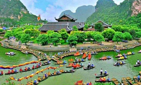 Diem ten 5 ngoi chua dep, linh thieng gan Ha Noi-Hinh-5