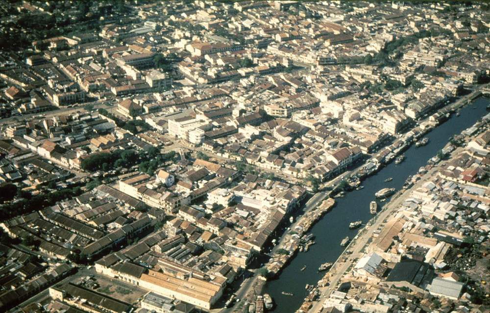 Khu vực quận 5 nhìn từ máy bay. Ảnh: Public Domain.