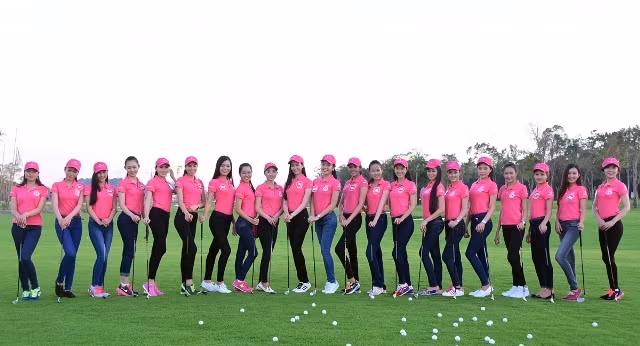 Vẻ đẹp tự nhiên của sân golf đẳng cấp quốc tế đầu tiên trên đảo Ngọc là điểm nhấn tuyệt vời về không gian xanh để các thí sinh tha hồ tạo dáng. Đặc biệt, Đây cũng là đêm duy nhất có sự xuất hiện và biểu diễn của ngôi sao ca nhạc đương đại nổi tiếng thế giới Kelly Clarkson. Sự kiện đặc sắc này hứa hẹn một đêm tỏa sáng của sắc đẹp Việt ngay tại thiên đường nghỉ dưỡng 5 sao Vinpearl Phú Quốc.