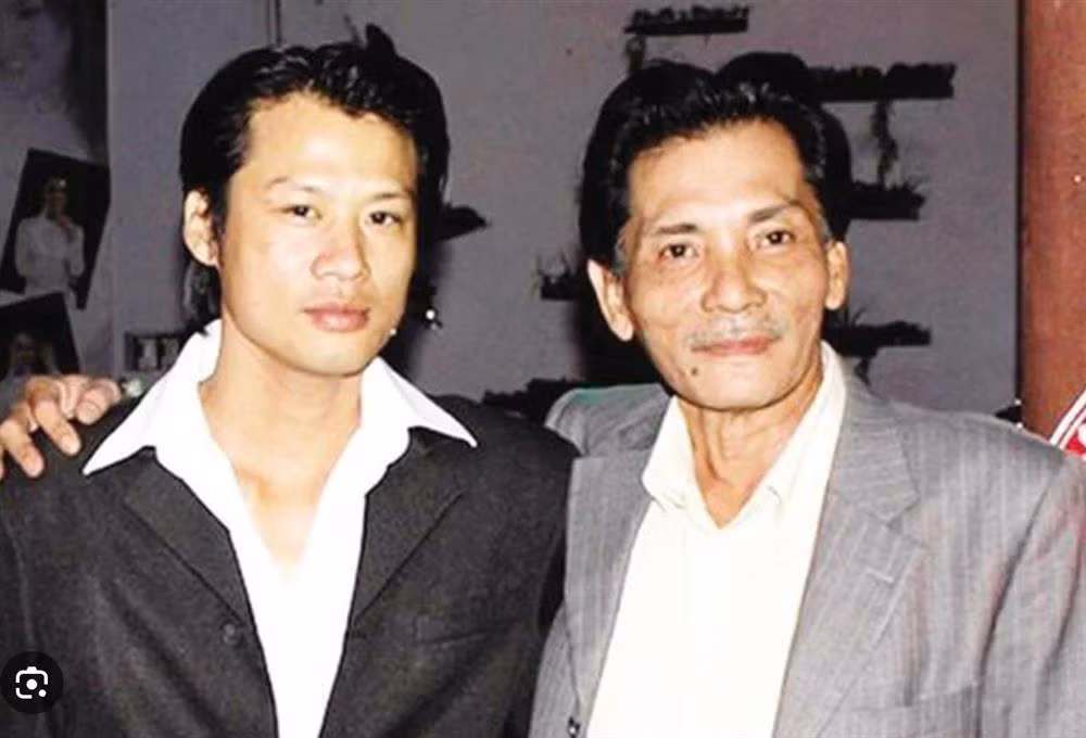 Con trai Thuong Tin chia se ve viec khong o cung cha