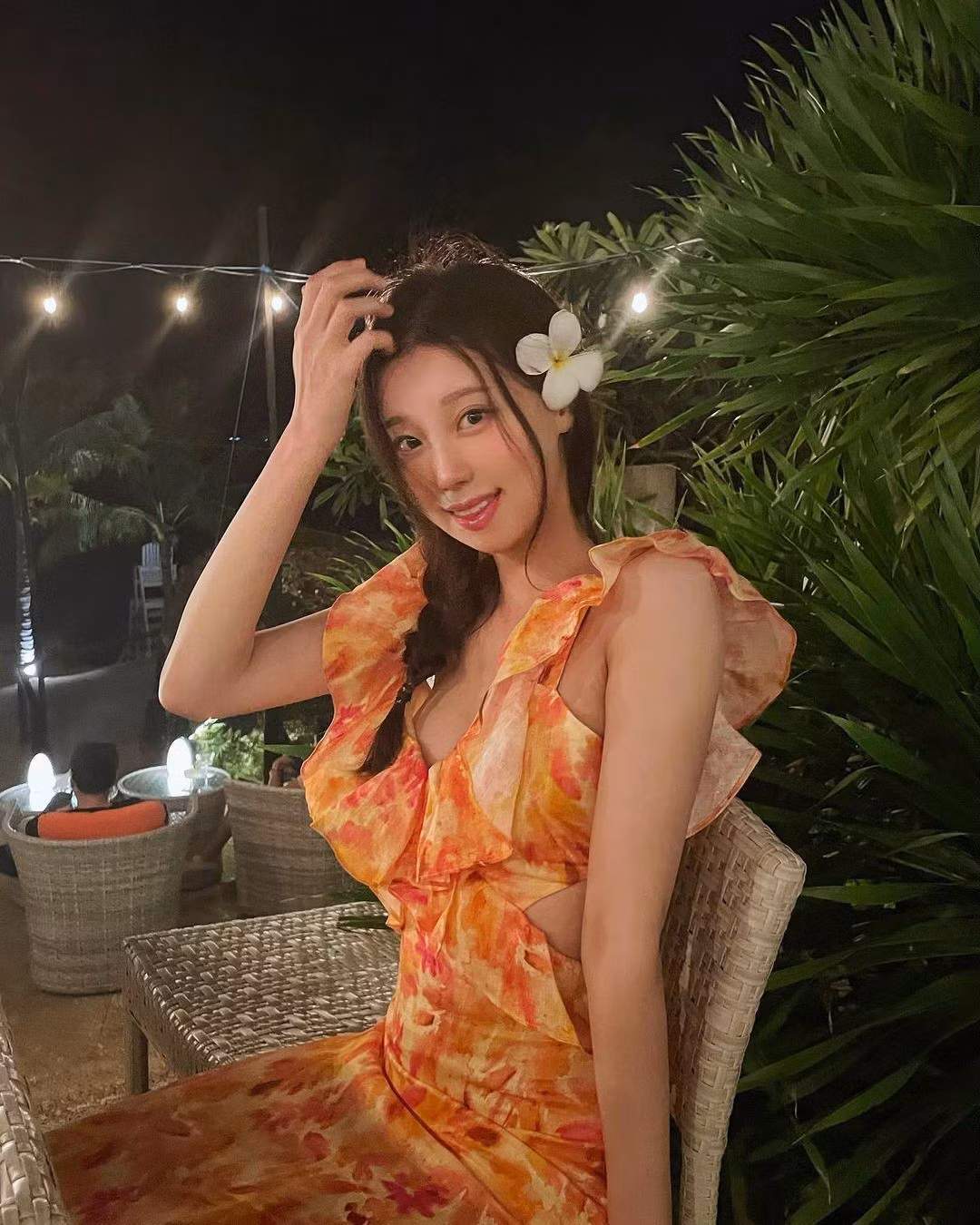 Đại diện Hàn Quốc - Chung Gyu-ri năm nay 26 tuổi, đã tốt nghiệp Đại học Quốc Gia Seoul ngành công nghiệp thời trang. Cô có vẻ ngọt ngào được đánh giá phù hợp tiêu chí Hoa hậu Quốc tế.