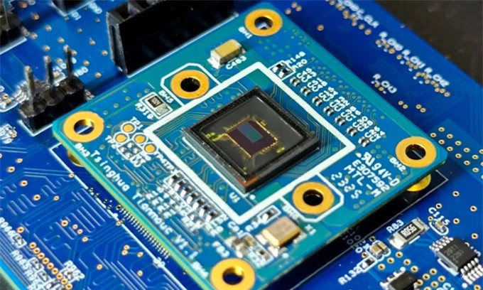 Trung Quoc phat trien thanh cong chip thi giac co toc do ky luc