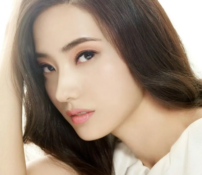  Đồng thời, ngũ quan cũng phản ánh cuộc sống tình duyên và khả năng sinh sản của người đó. Bởi vậy, những người phụ nữ không có ngũ quan đầy đặn cuộc sống thường gặp nhiều khó khăn. 