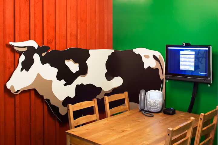 Phòng họp độc đáo này được thiết kế để tưởng nhớ Gustaf de Laval, người có những đóng góp rất lớn cho ngành công nghiệp sữa cuối thế kỷ 19.