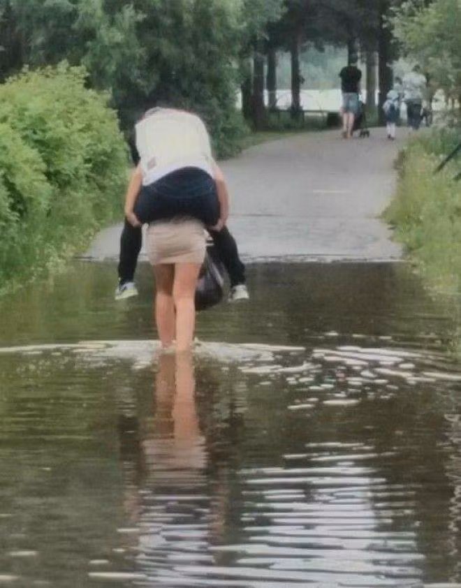 Người đàn ông em yêu đôi khi có những phút giây yếu đuối không ngờ.