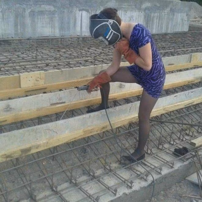 Cuộc sống đâu lường trước điều gì? Phụ nữ có thể "khỏe như voi".